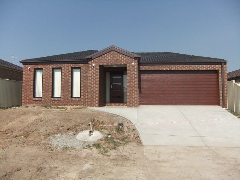 122 Blue Horizons Boulevard, Pakenham VIC 3810