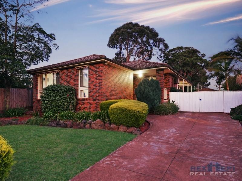 10 Simpson Court, Hallam VIC 3803