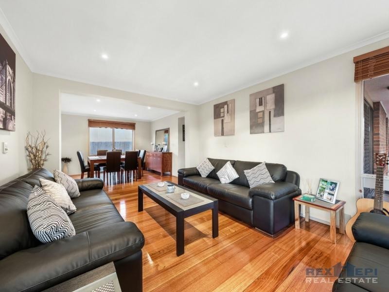 10 Simpson Court, Hallam VIC 3803