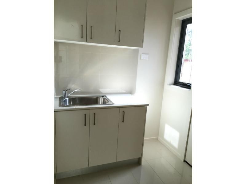 2/23 Blackwood Drive, Hampton Park VIC 3976