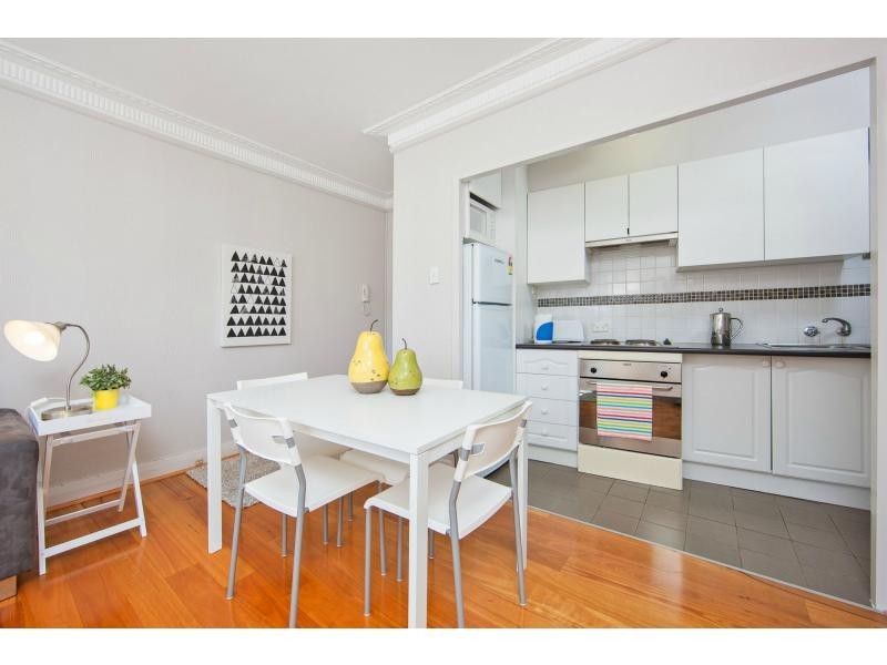8/2 Ward Avenue, Potts Point NSW 2011