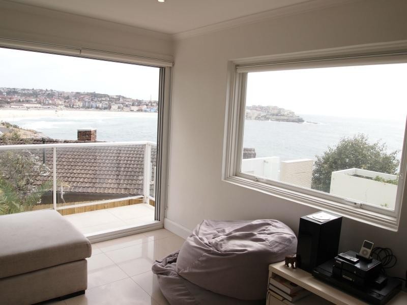 Unit 2/58 FLETCHER Street, Tamarama NSW 2026