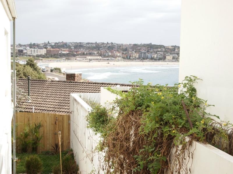 Unit 2/58 FLETCHER Street, Tamarama NSW 2026