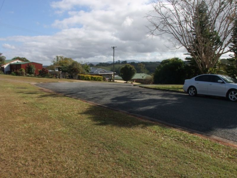 Yungaburra QLD 4884