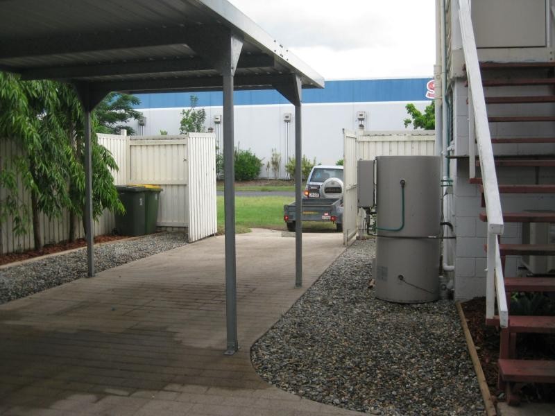 Westcourt QLD 4870