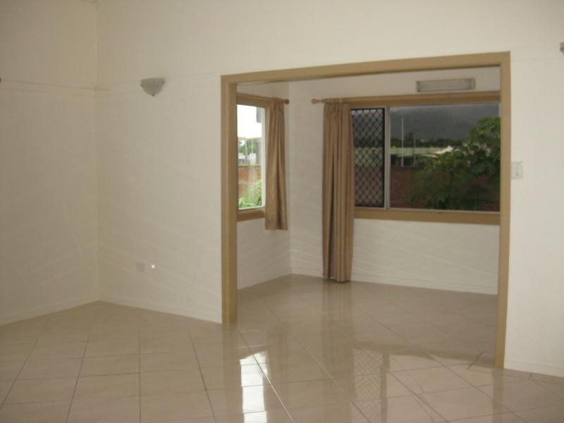 Westcourt QLD 4870