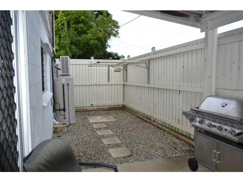 Westcourt QLD 4870