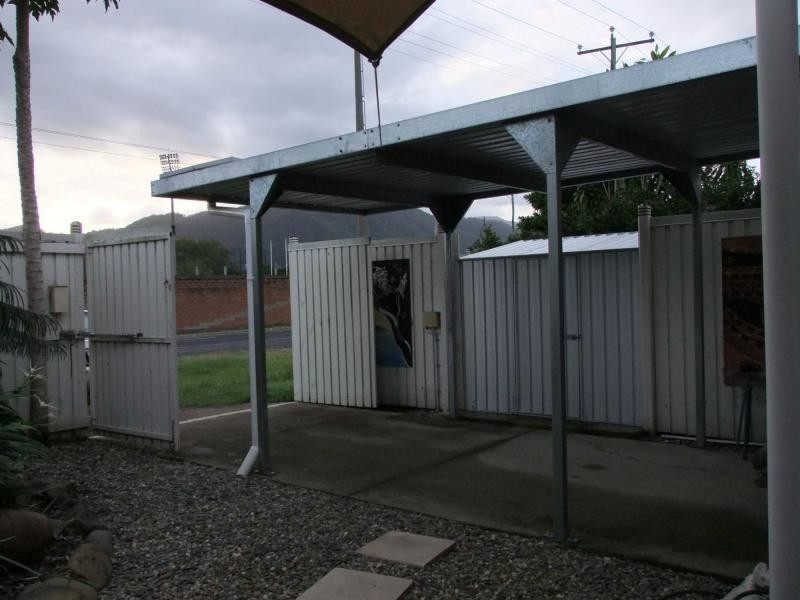Westcourt QLD 4870