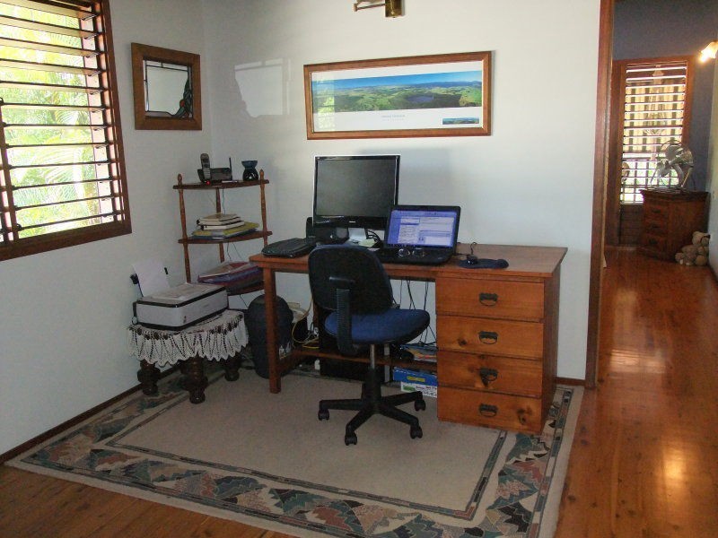 Barrine QLD 4872