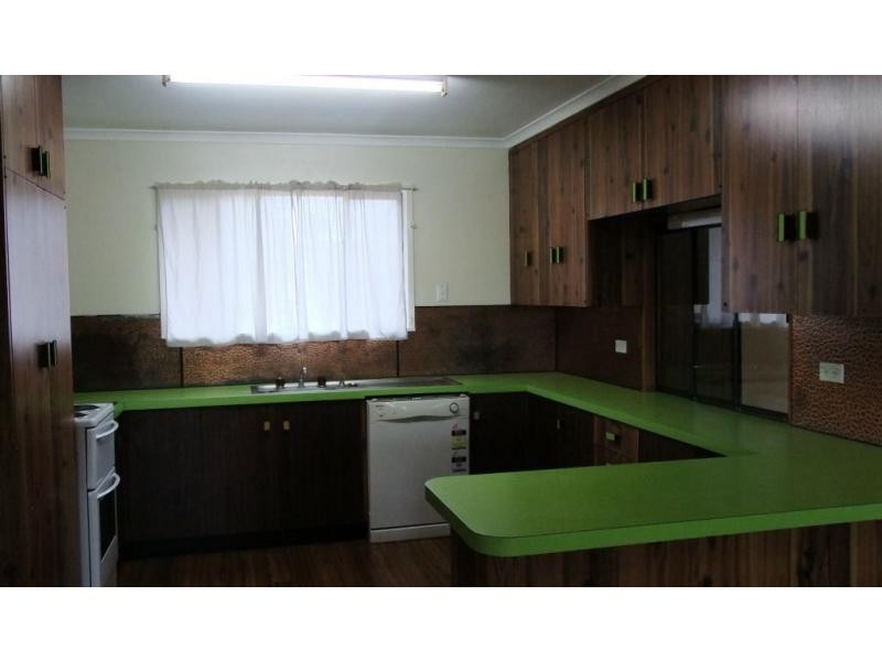 90- 92 Grove Street, Atherton QLD 4883