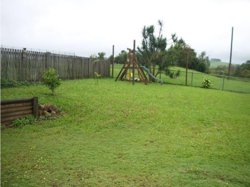 26 Ash Street, Yungaburra QLD 4884