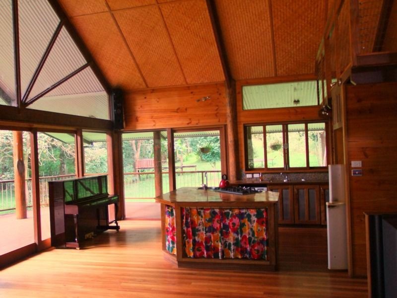 Yungaburra QLD 4884