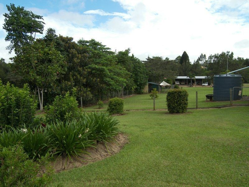 Lake Eacham QLD 4884