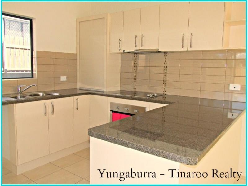 Unit 3/31 Tower Avenue, Atherton QLD 4883