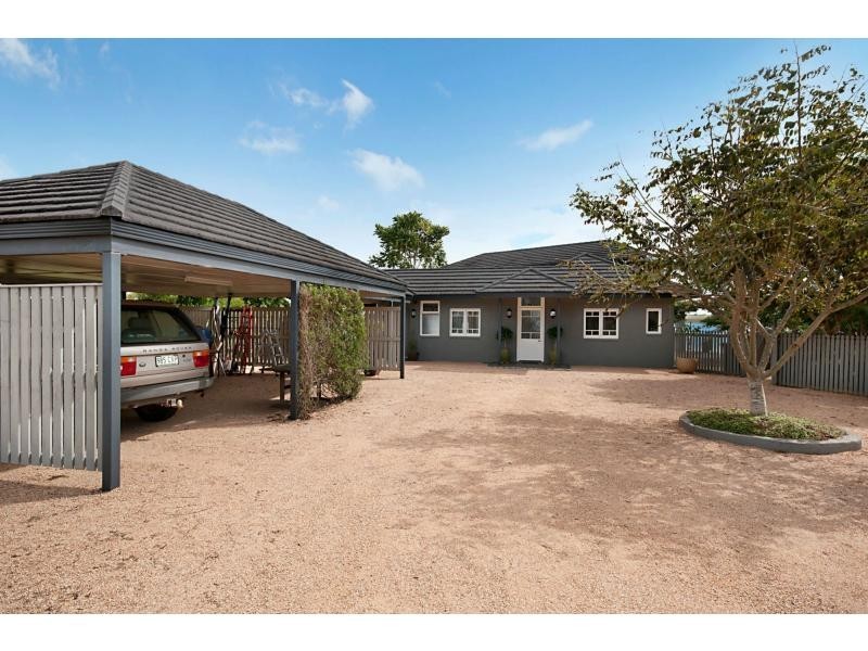 18 Backshall Road, Yungaburra QLD 4884