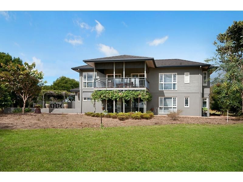 18 Backshall Road, Yungaburra QLD 4884