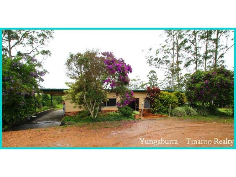 Lake Eacham QLD 4884