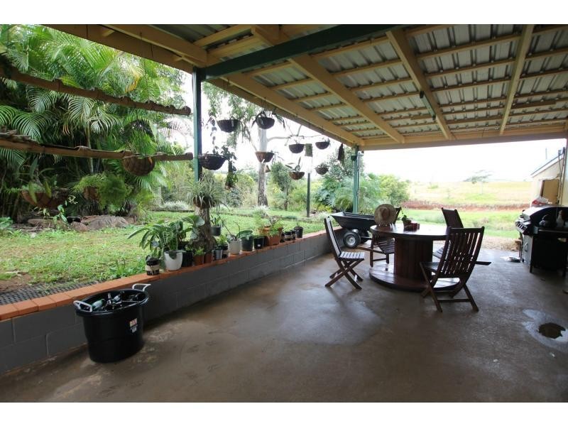 Lake Eacham QLD 4884