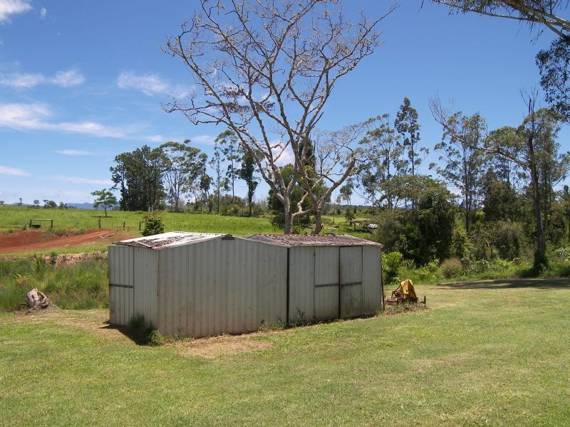 Lake Eacham QLD 4884