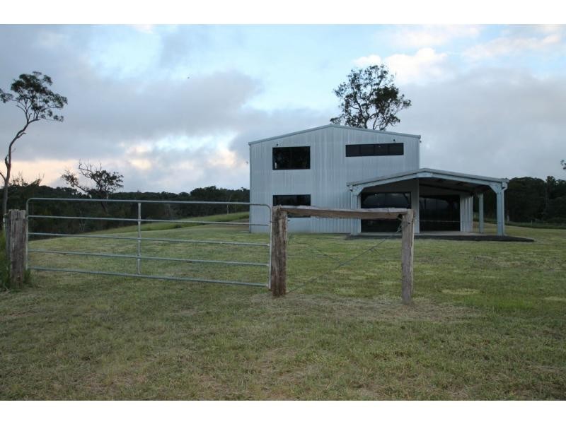 18 Kluck Road, Yungaburra QLD 4884