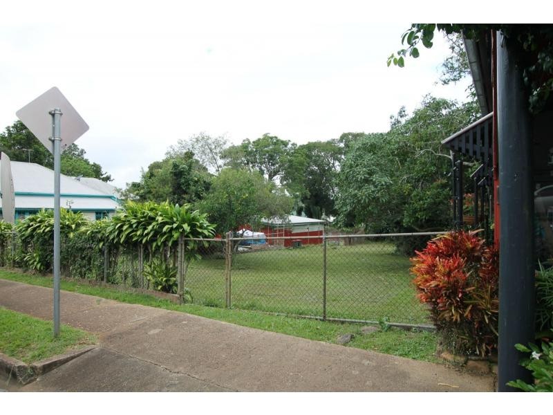 30 Cedar Street, Yungaburra QLD 4884