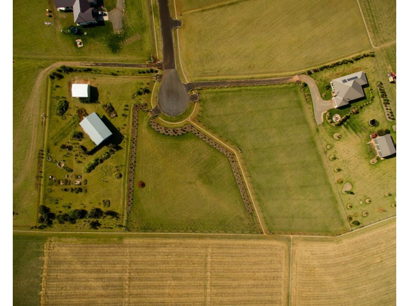 2 Jessica Road, Peeramon QLD 4885