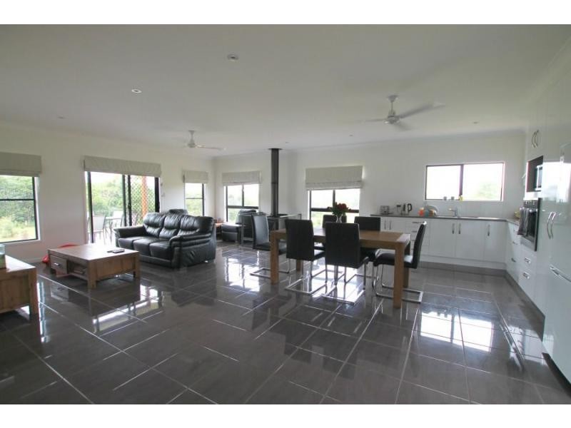 Lake Eacham QLD 4884