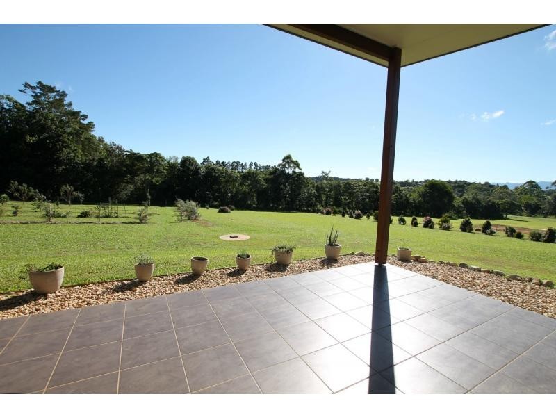 Lake Eacham QLD 4884