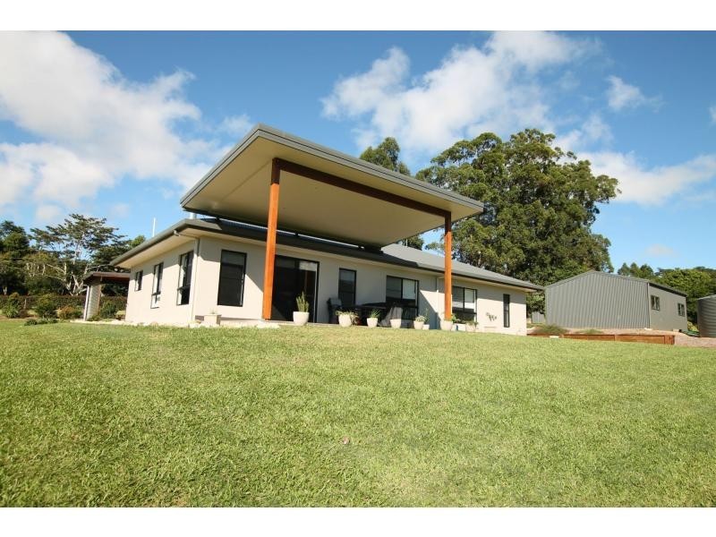 Lake Eacham QLD 4884