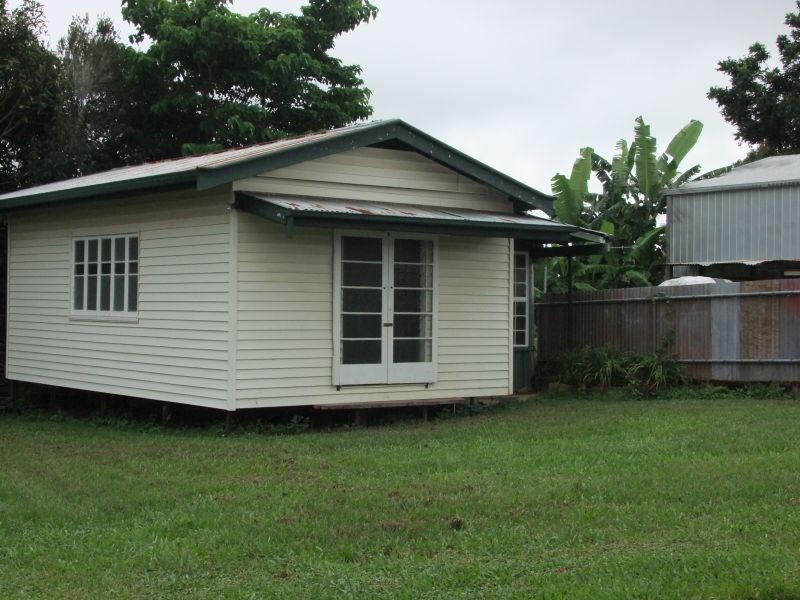 16 Eacham Road, Yungaburra QLD 4884