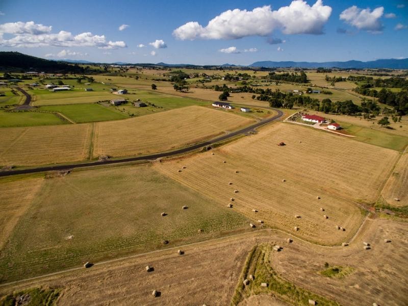 39 Jessica Road, Peeramon QLD 4885