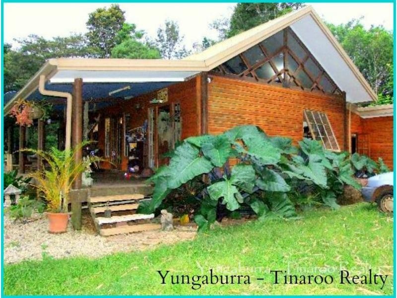 Lake Eacham QLD 4884