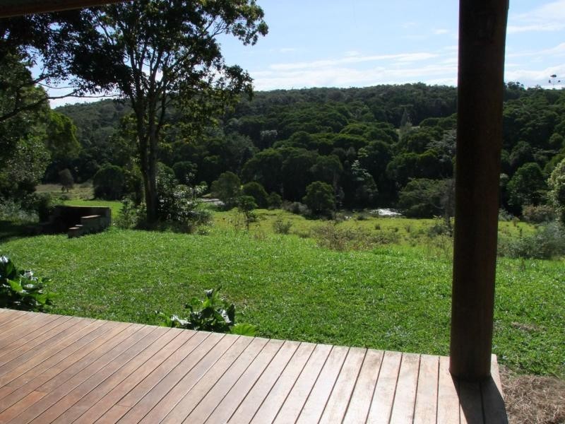 Lake Eacham QLD 4884
