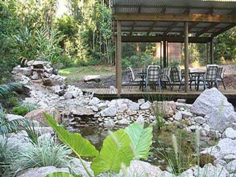 1 Eacham Close, Lake Eacham QLD 4884
