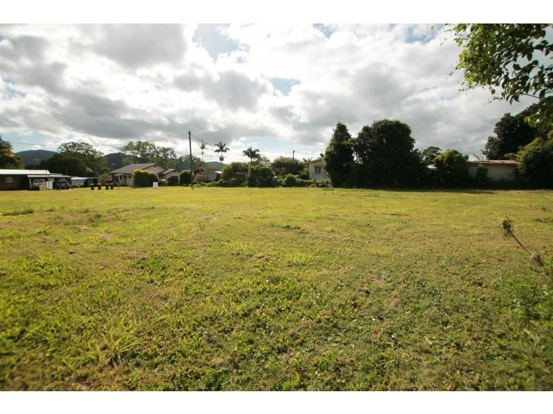 12 – 14 Peake Street, Atherton QLD 4883