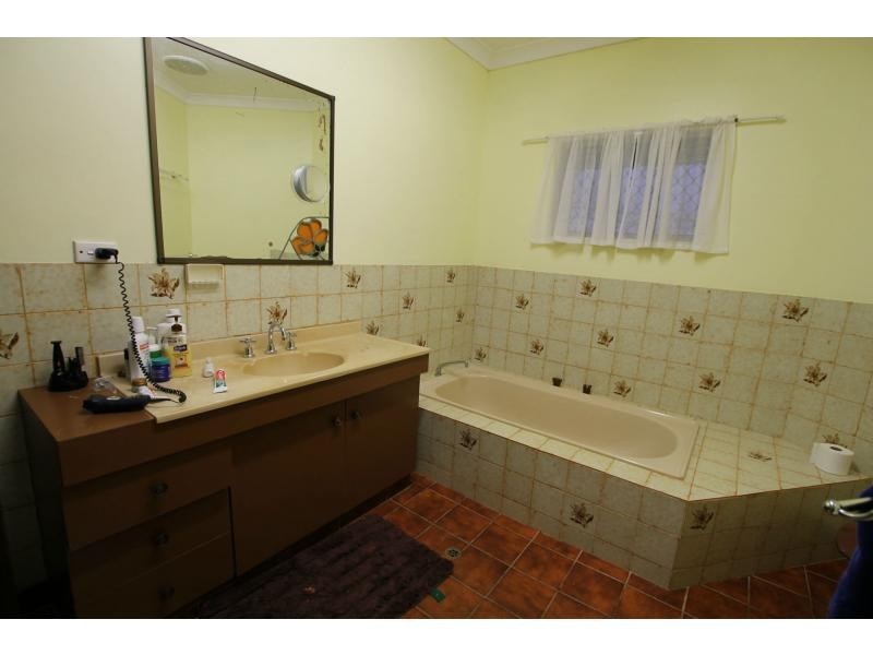 Lake Eacham QLD 4884