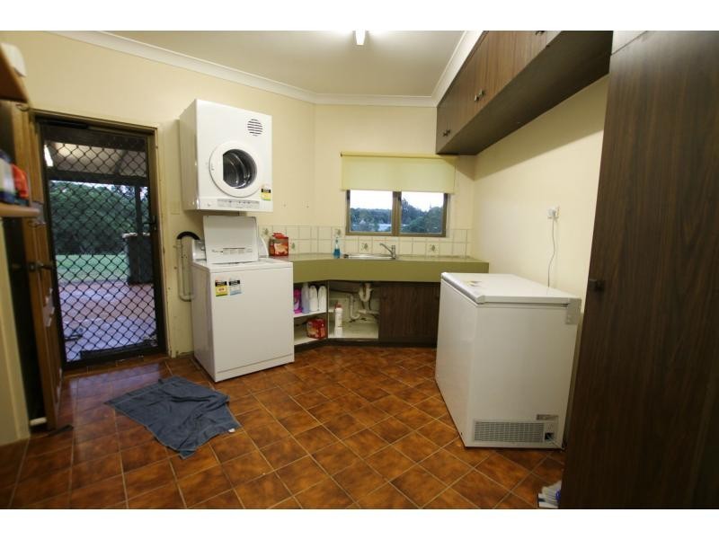 Lake Eacham QLD 4884