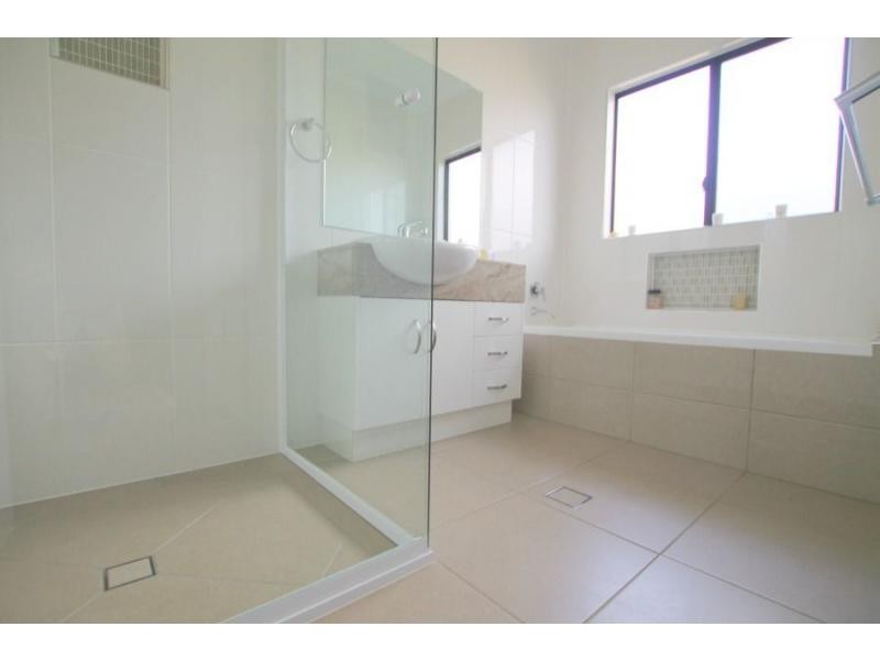 Yungaburra QLD 4884