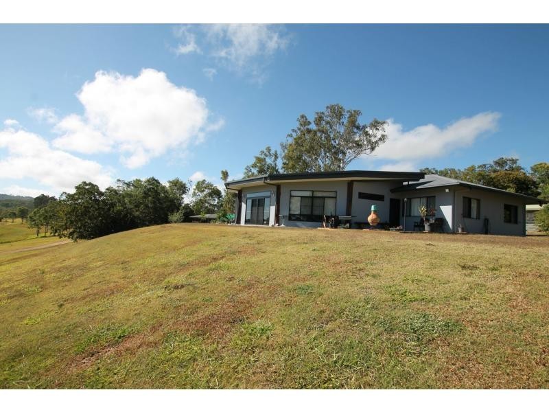 Yungaburra QLD 4884