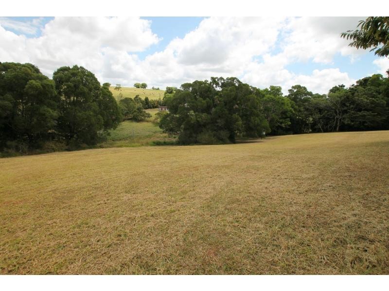 70 Oleander Drive, Yungaburra QLD 4884
