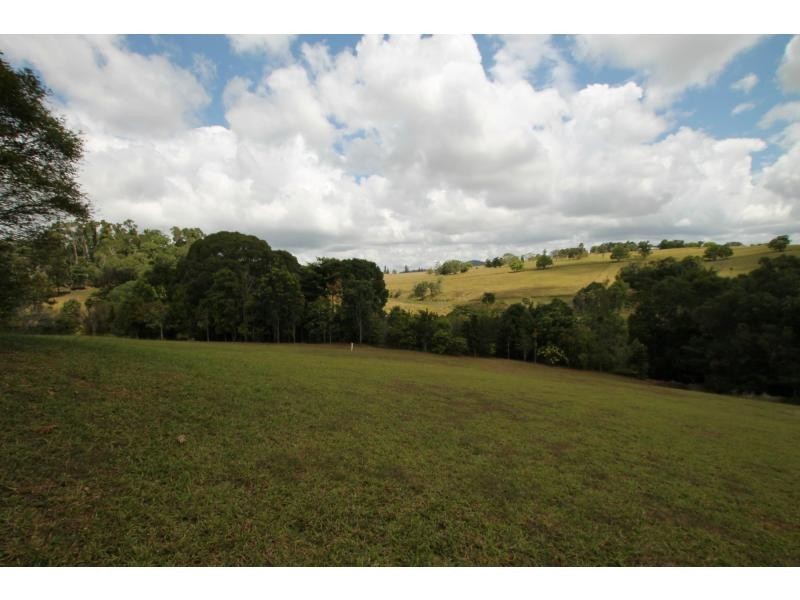 70 Oleander Drive, Yungaburra QLD 4884