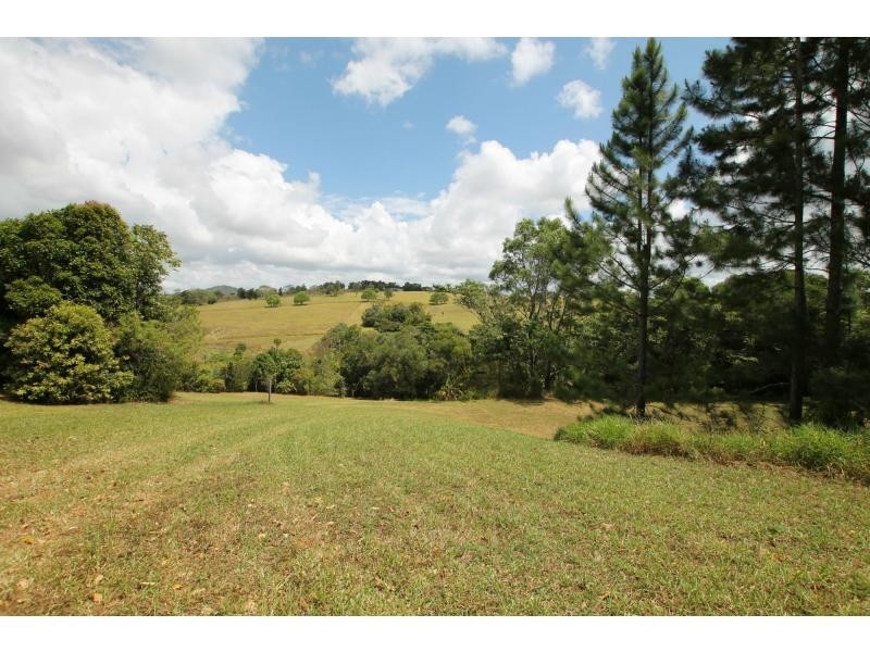 70 Oleander Drive, Yungaburra QLD 4884