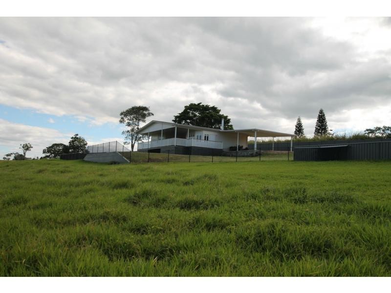 Barrine QLD 4872