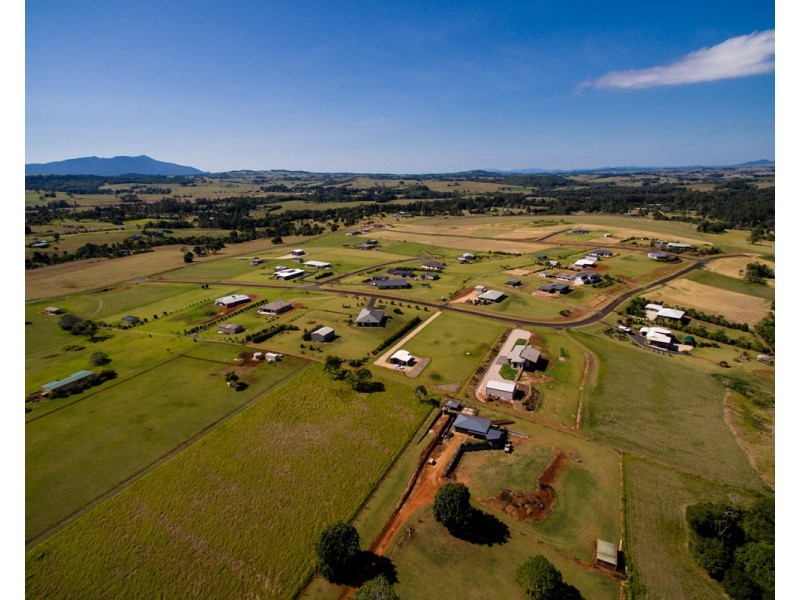 48 Angelitia Close St, Peeramon QLD 4885
