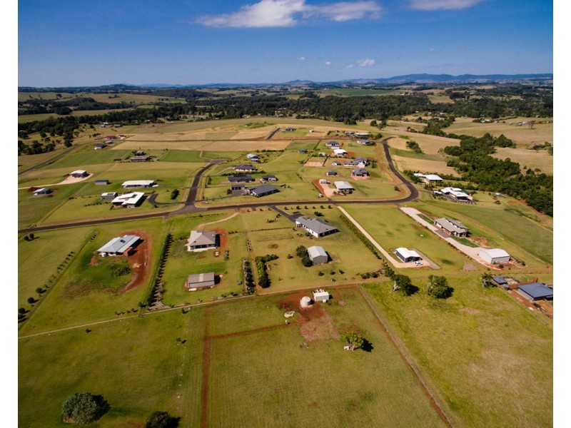 48 Angelitia Close St, Peeramon QLD 4885