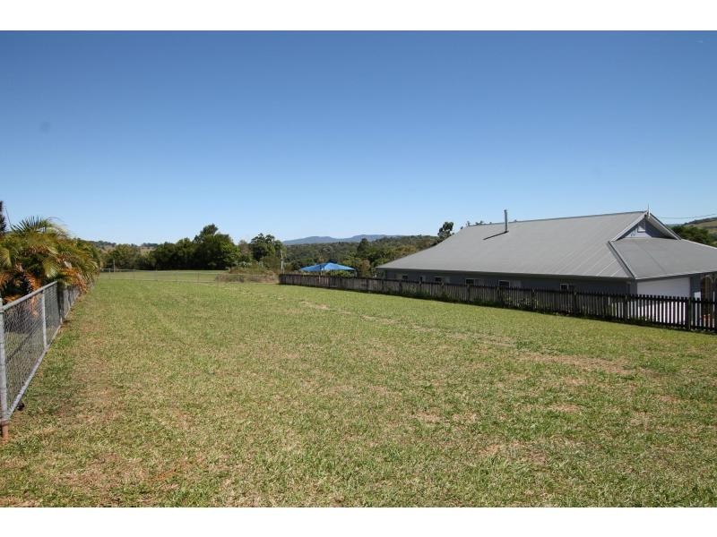 28 Ash Street, Yungaburra QLD 4884