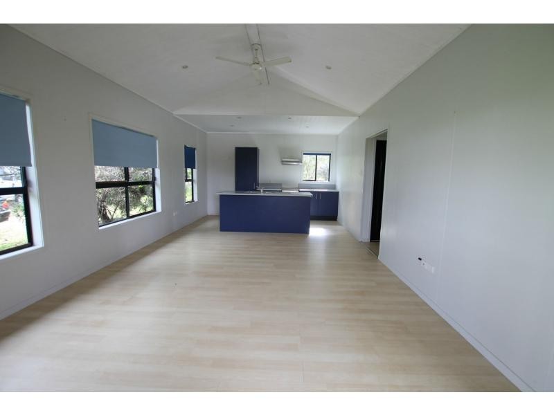 Tinaroo QLD 4872