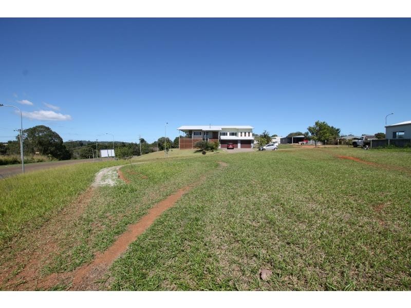 19 Williams Avenue, Yungaburra QLD 4884