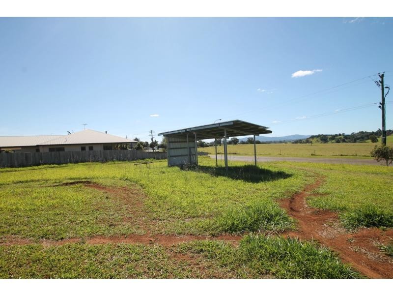 21 Williams Avenue, Yungaburra QLD 4884