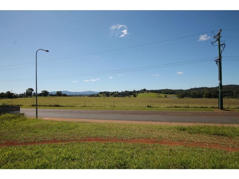 21 Williams Avenue, Yungaburra QLD 4884